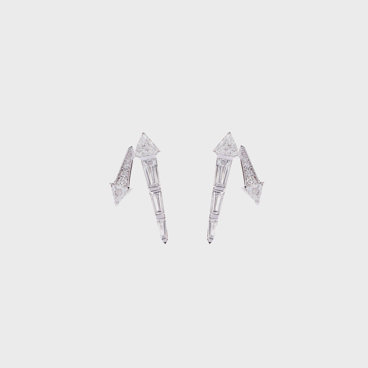 White gold small earrings with white diamonds