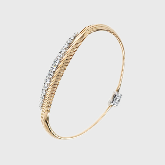 Yellow gold chain bracelet with white diamonds