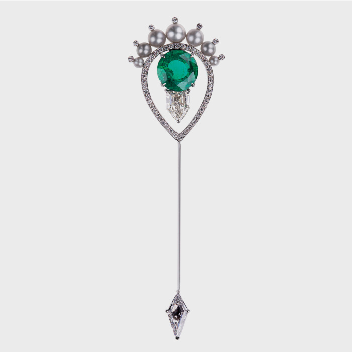 White gold long earring / brooch with white diamonds, emerald and silver pearls
