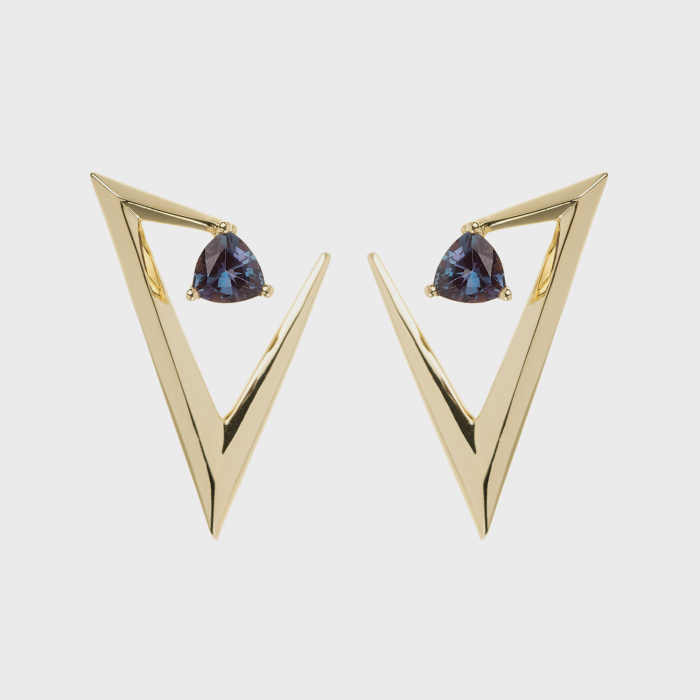 Yellow gold earrings with alexandrite