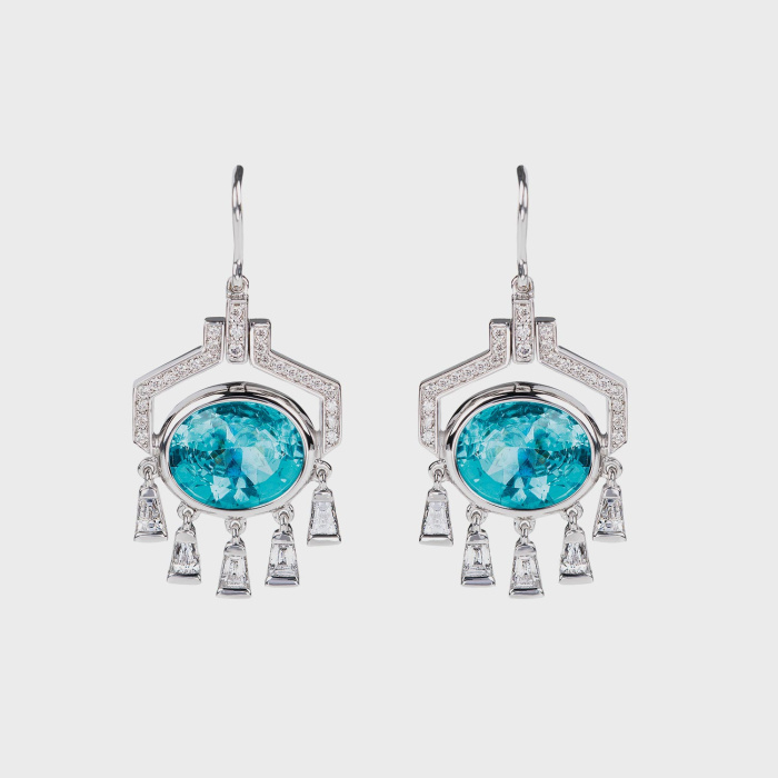 White gold earrings with white diamonds and apatites