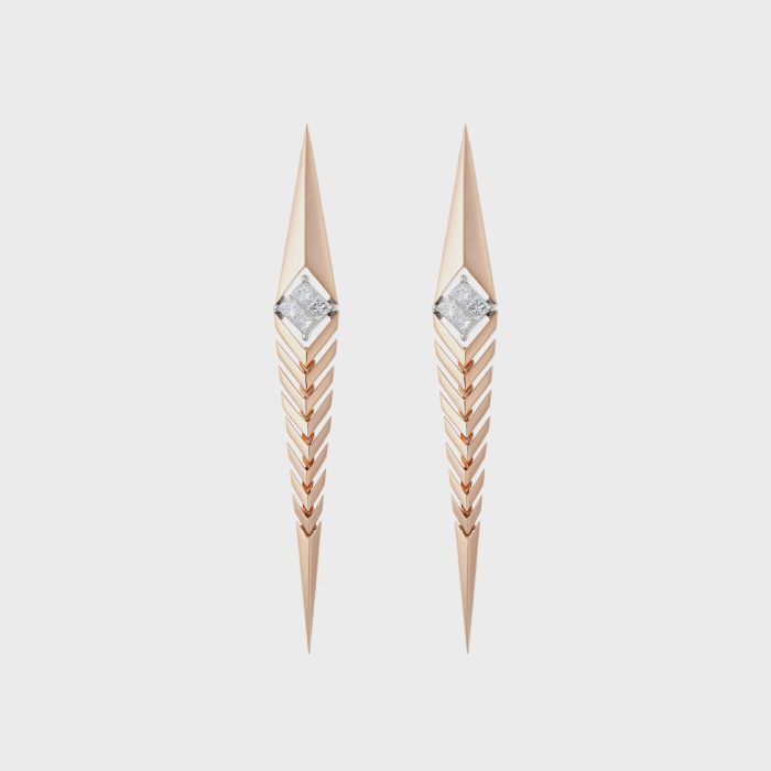 Yellow gold earrings with white diamonds