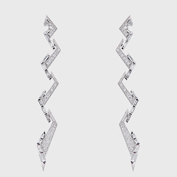 White gold long earrings with white diamonds