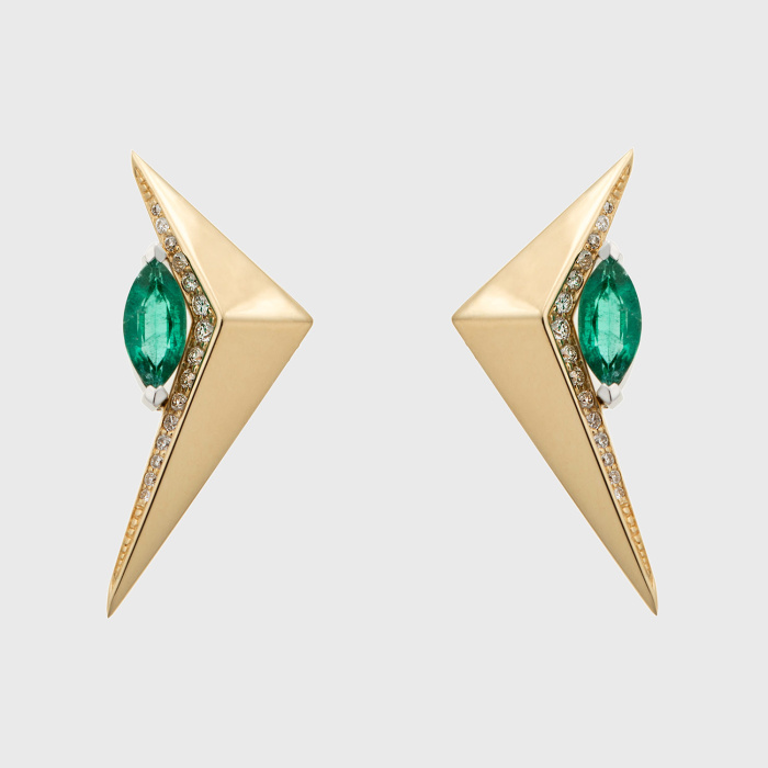 Yellow gold small earrings with emeralds and white diamonds
