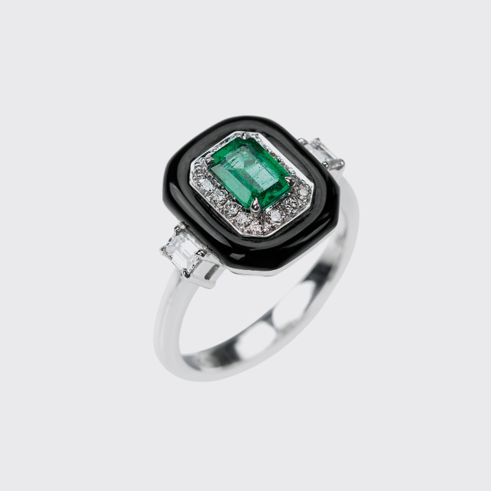 White gold ring with emerald, white diamonds and black enamel