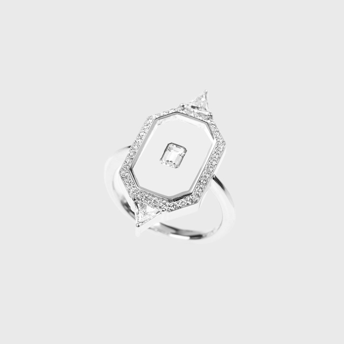 White gold ring with white diamonds in translucent enamel