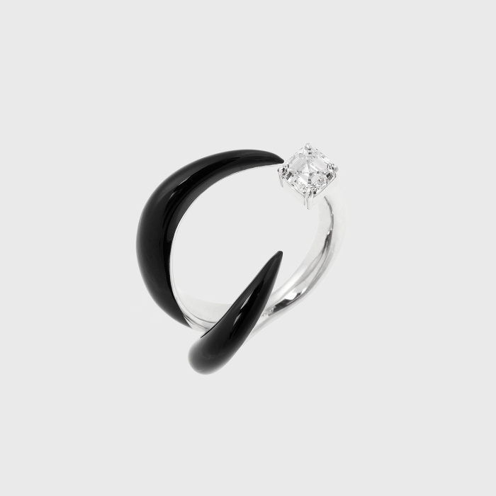 White gold open ring with cushion cut white diamond and black enamel