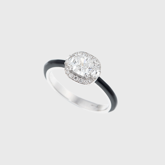White gold ring with cushion cut, half-moon and paved white diamonds and black enamel