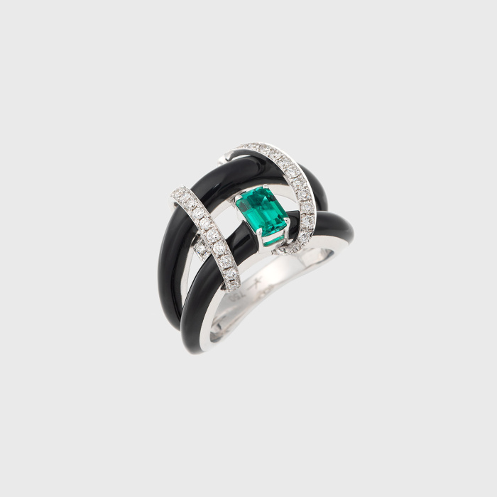 White gold double ring with emerald, white diamonds and black enamel