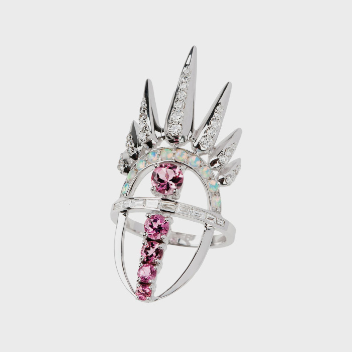White gold ring with white diamond baguettes, pink tourmalines and opals
