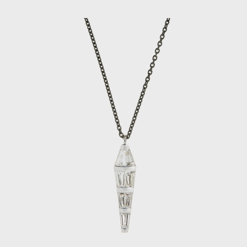 White gold pendant necklace with tapered white diamonds
